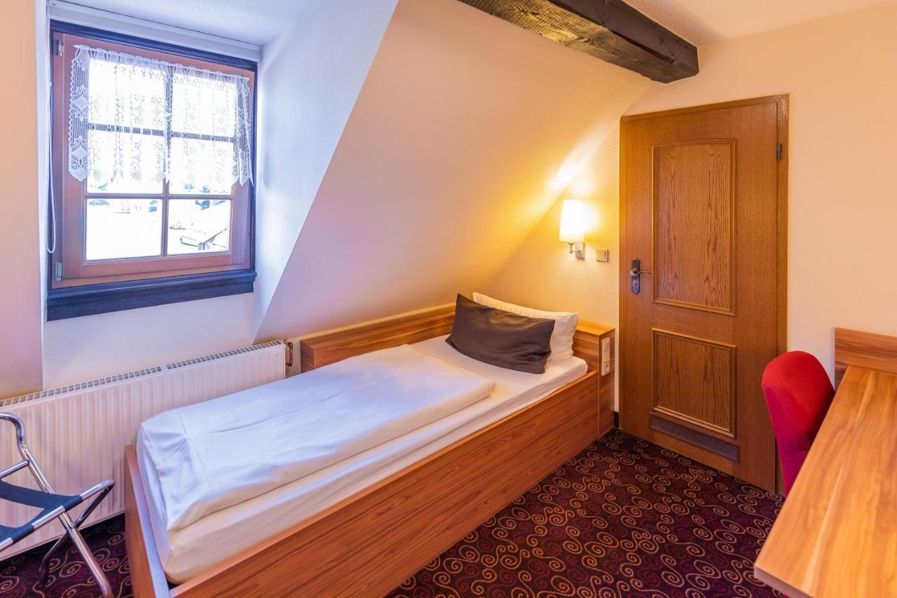 Hotel Goldener Hirsch Зуль Экстерьер фото