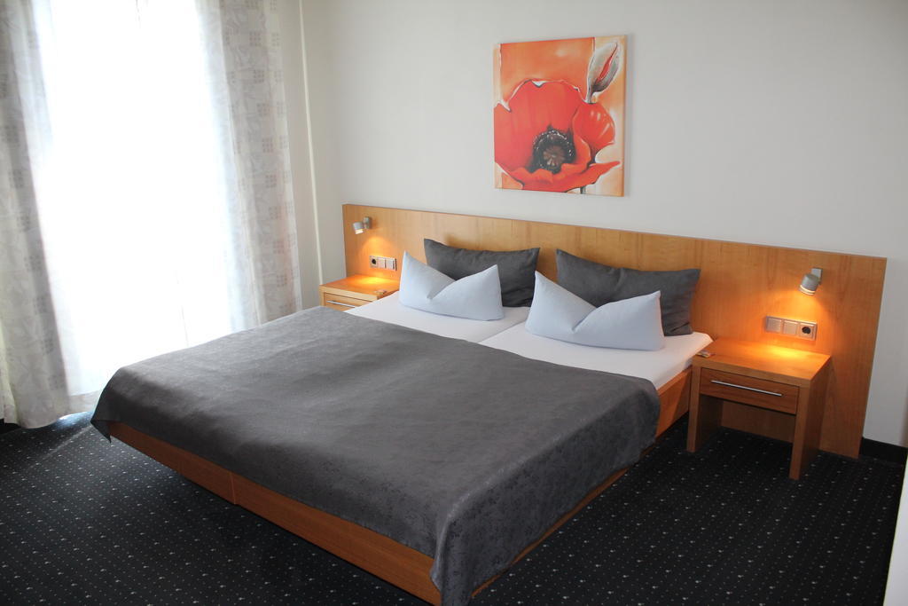 Hotel Goldener Hirsch Зуль Экстерьер фото