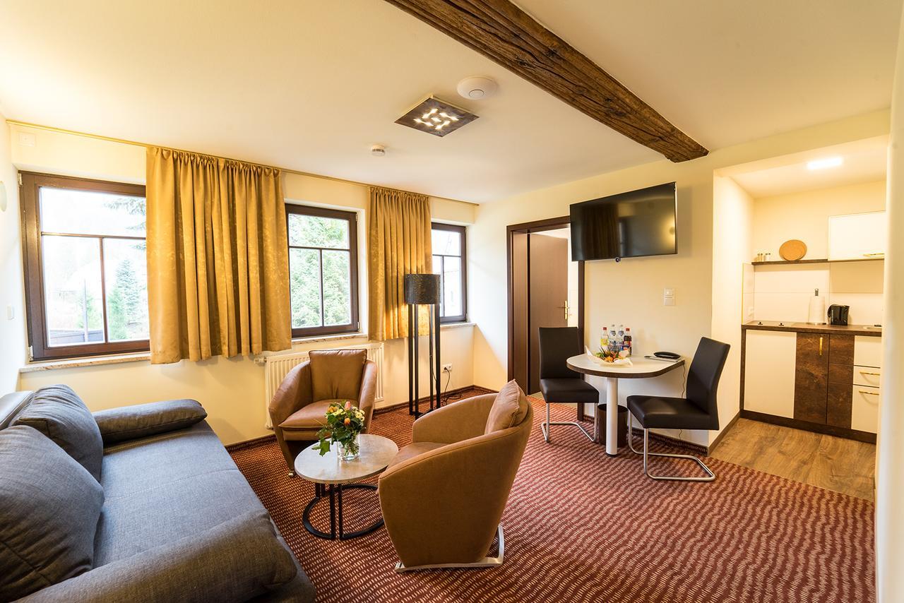 Hotel Goldener Hirsch Зуль Экстерьер фото